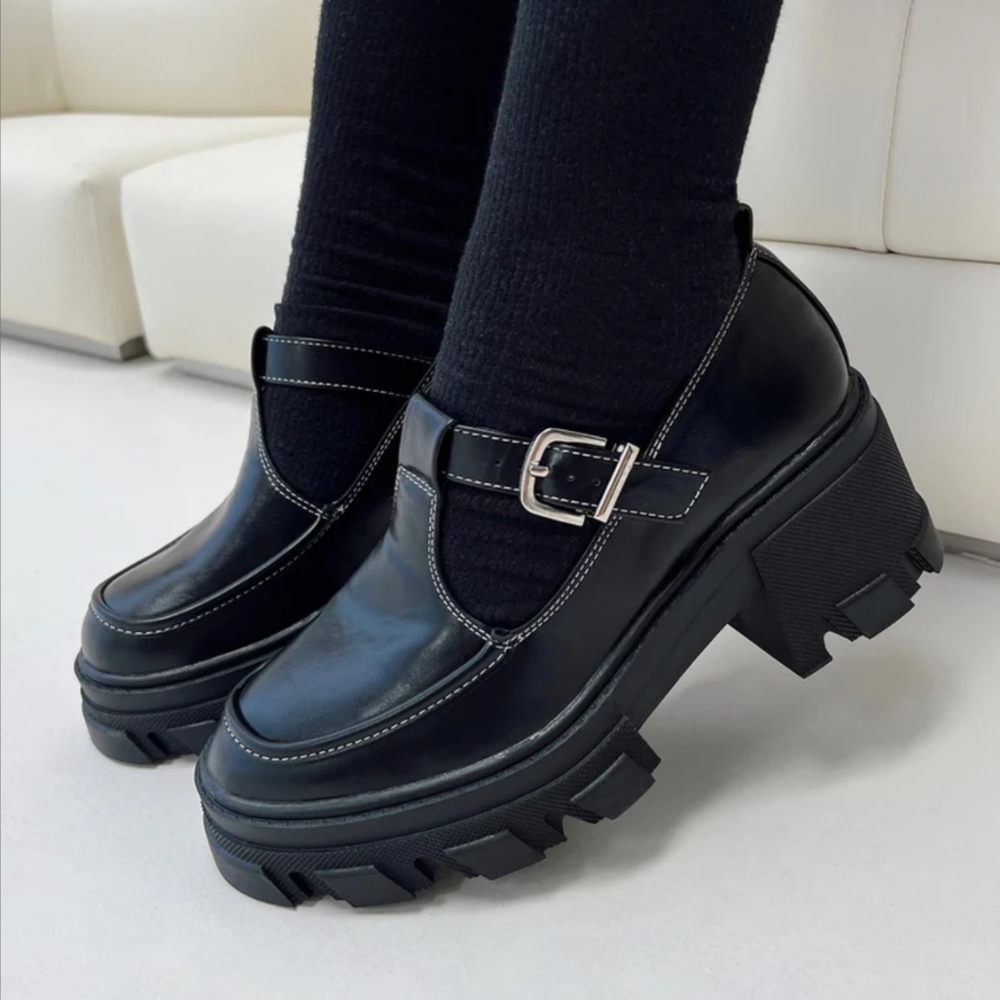 Entirely Mary Jane chunky heels